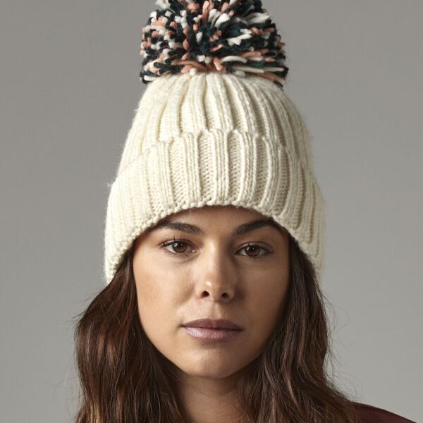 HYGGE beanie. Thumbnail