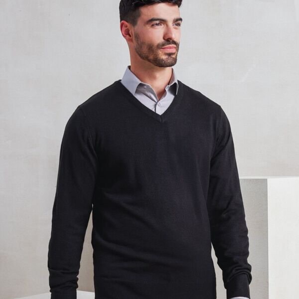 'Essential' acrylic v-neck sweater. Thumbnail